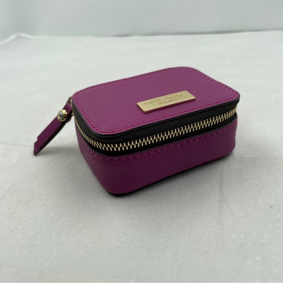 Henri Bendel Pill Case - Picture 7 of 9